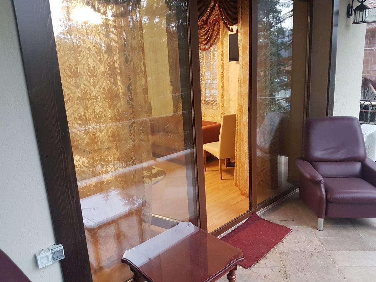 Edy'S Royal Predeal Hotel Bagian luar foto