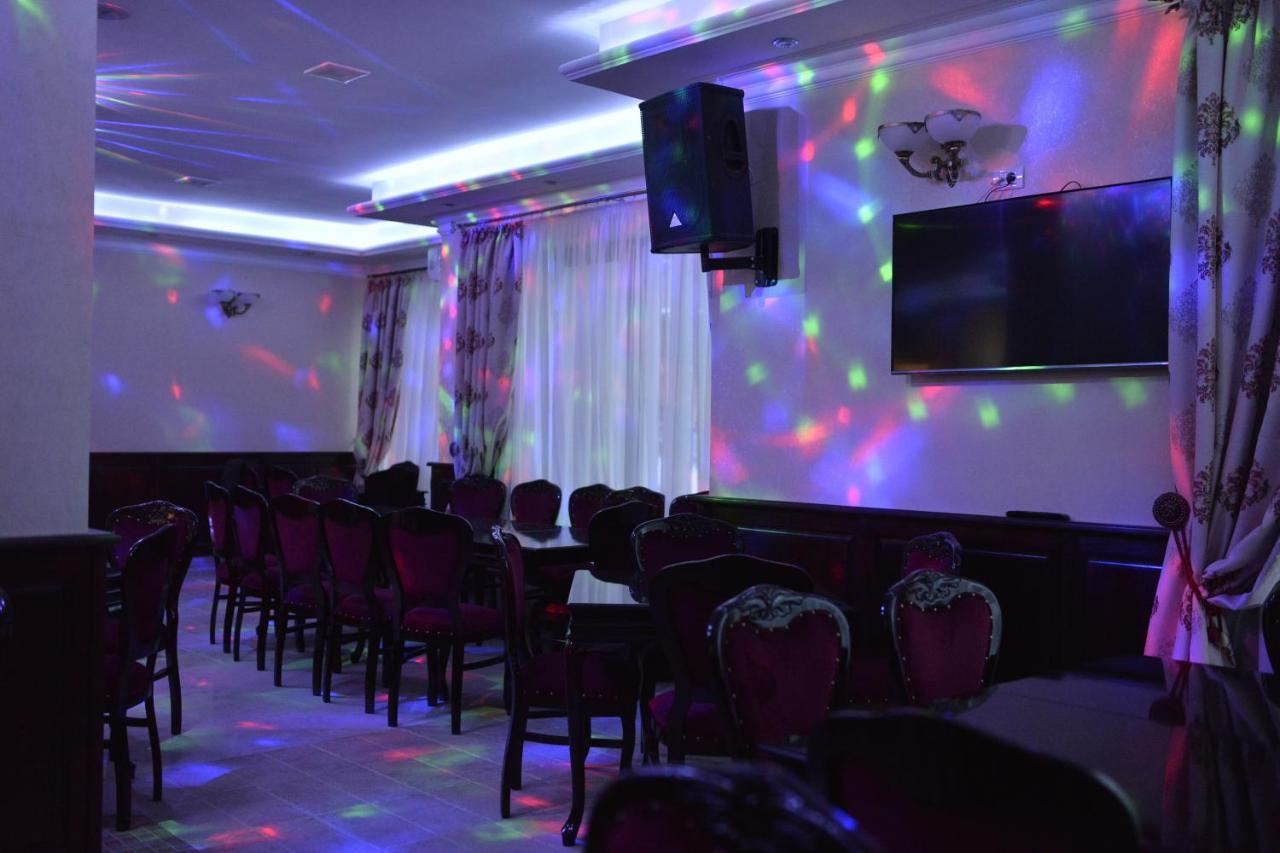 Edy'S Royal Predeal Hotel Bagian luar foto