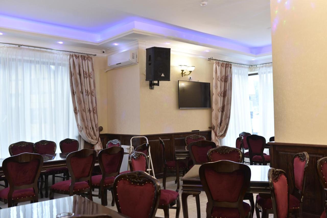Edy'S Royal Predeal Hotel Bagian luar foto