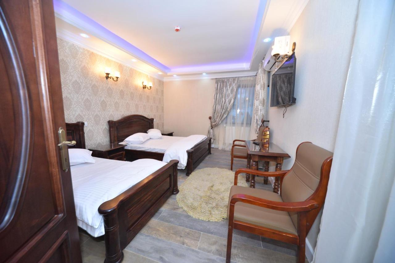 Edy'S Royal Predeal Hotel Bagian luar foto