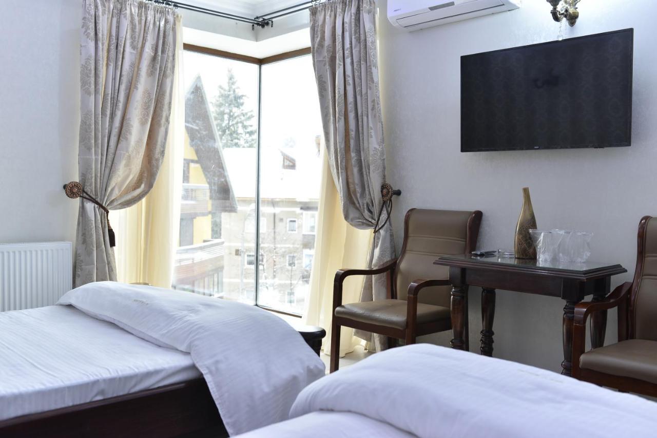 Edy'S Royal Predeal Hotel Bagian luar foto